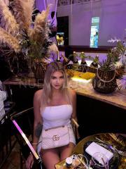 Chica chilena nueva en la ciudad con ganas de pasarlo bien