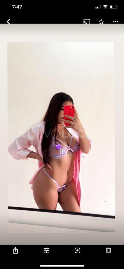  Joven Latina Para Tus Mejores Experiencias