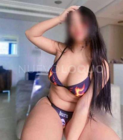  Latina muy traviesa