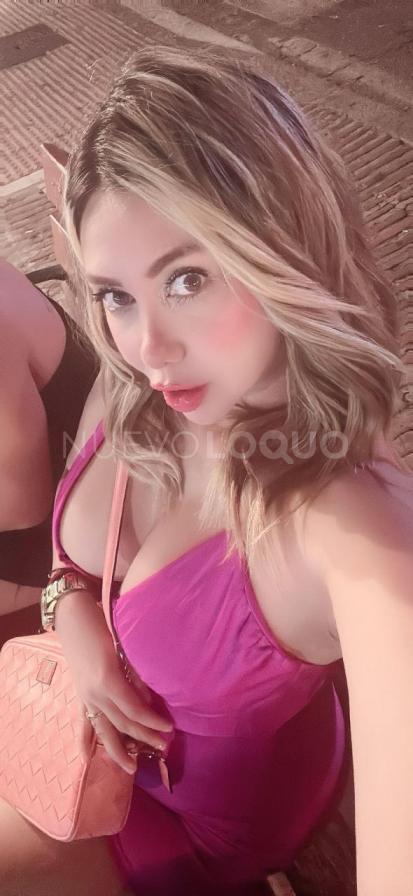  MIA ENCANTADORA JOVEN PECHOS GRANDES