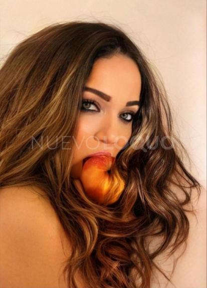  ANITTA UNA BELLEZA DE EXÓTICA. Andorra y la seu d'urguell