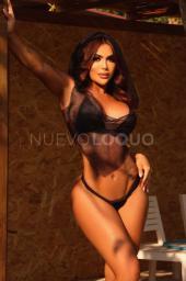 Valentina Pérez hermosa latina por primera vez