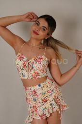 ESPECTACULAR MODELO RUBIA