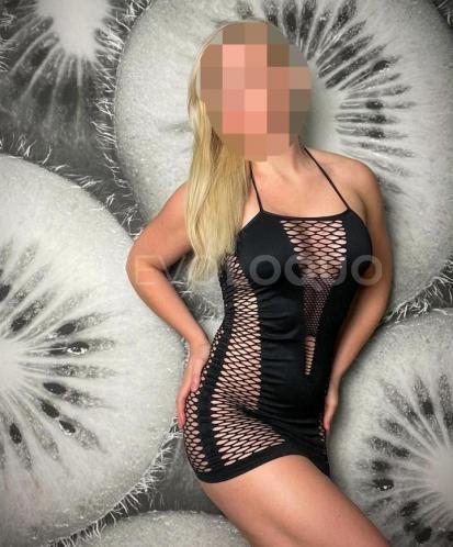  Luna Rubia Brasileña Te apetece una cita y un masaje