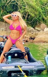 Alicia sexy Latina ,recién llegada 