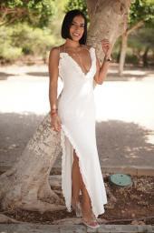 Cariñosa y elegante