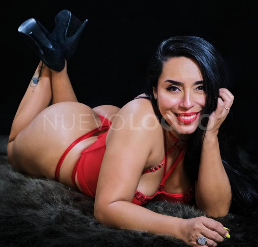  Amiguitas morbosas, pura diversión VIA JULIA