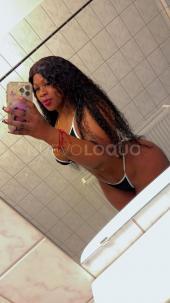 Karina una latina muy linda maja y super voluntuosa