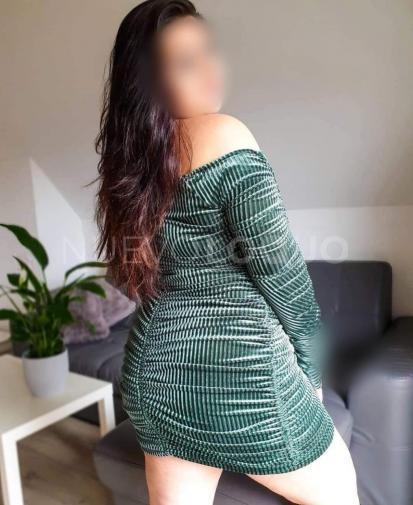  Gordita árabe que enciende tus deseos