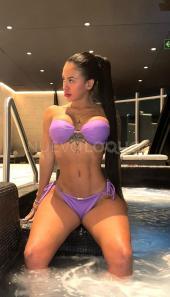 CAMILA , CHICA MUY ATENTA Y DIVERTIDA