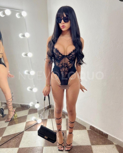  MORENITA elegante dispuesta para cabellero