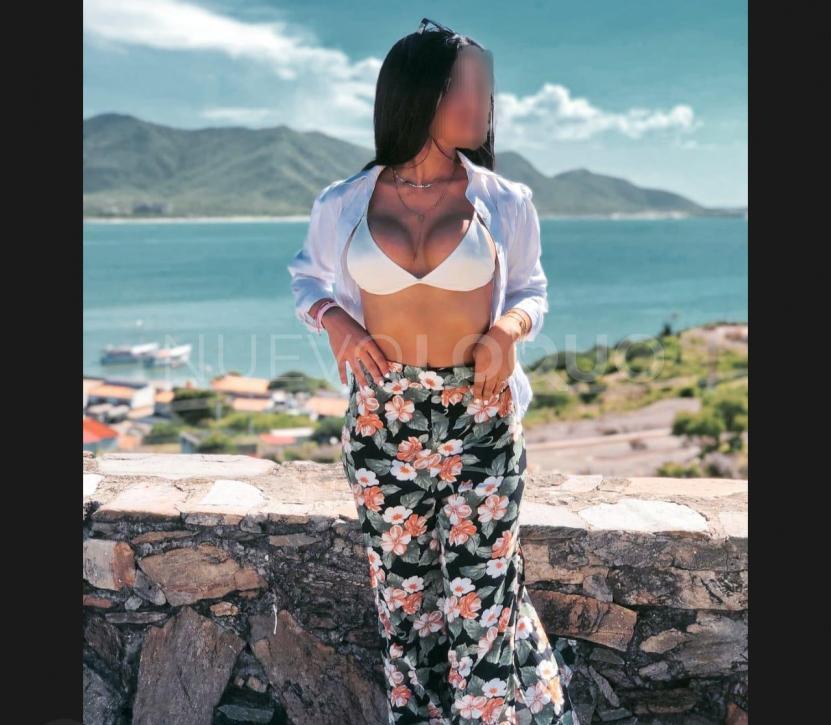  Linda Venezolana recién llegada a disfrutar del verano