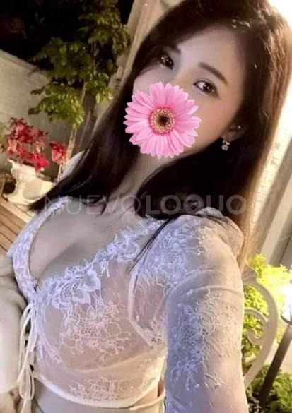  ASIATICAS NUEVAS CHICAS GUAPAS CARIÑOSAS MUY BUENA DE ACOMPAÑATES 