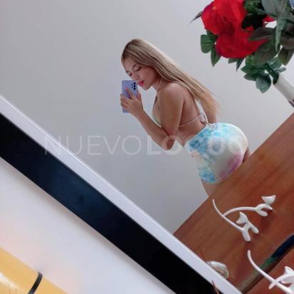  Valeria, colombiana de  años recién llegada a tu ciudad