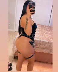 Hola soy Rubí nueva en la zona dispuesta a realizar tus fantasías más profundas
