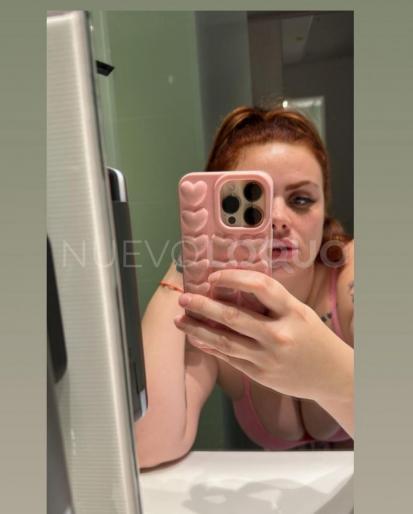  Pelirroja ojos claros, blanquita
