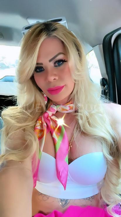  Shantal Chica Trans