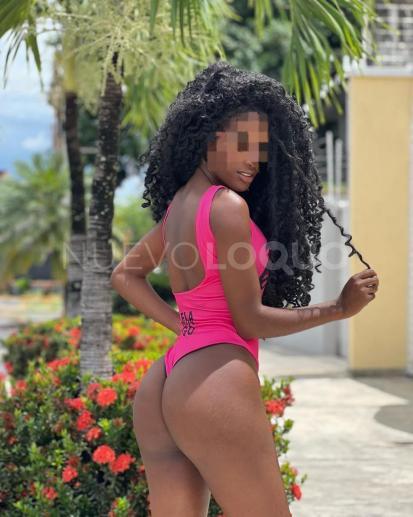  Sol  una chica muy guapa recién llegafa