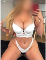 Latina delicada y apoteósica completa  