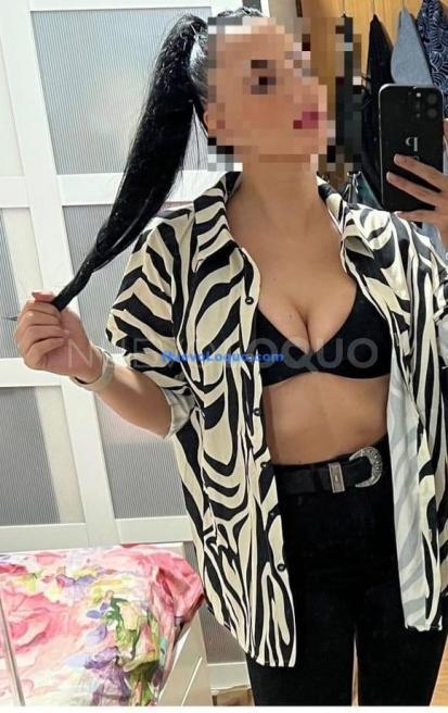  Valeria Canaria