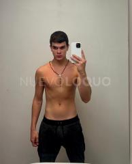 Latín boy hot con ganas de diversión Pura️‍🫵