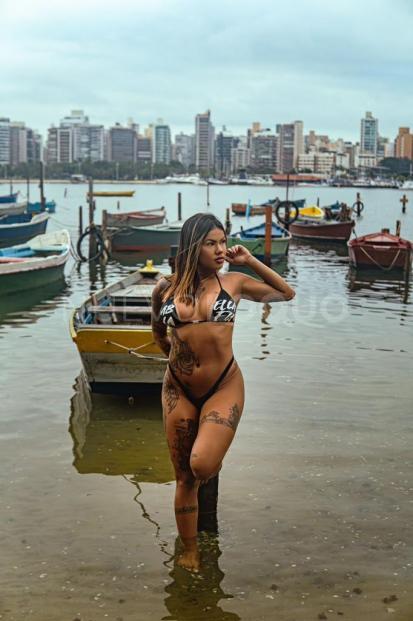  Bruna brasileña a  ves en España