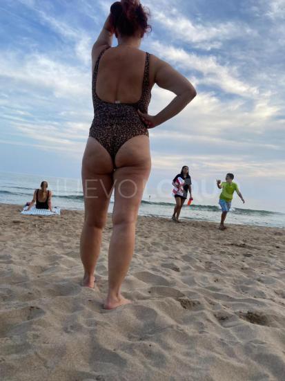  Sara brasileña massagista profissional y dulce acompáñate