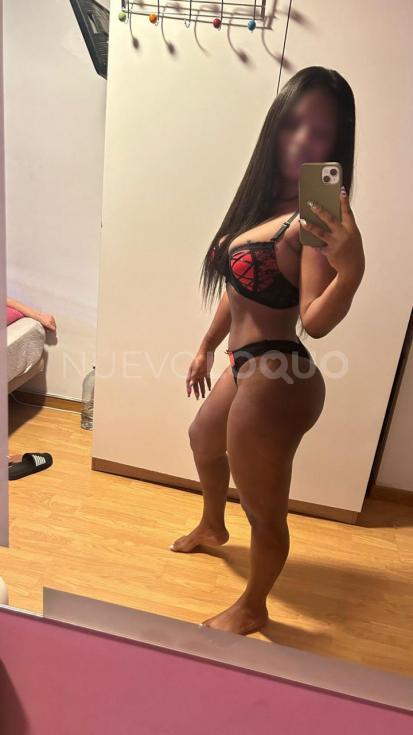  !!!NAOMI!!!CON EL CALOR DE COLOMBIA PARA USTED!!!