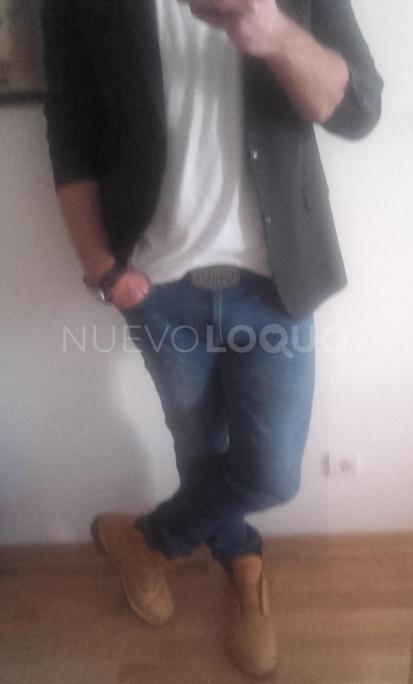  Chicas y parejas para compañia de chico