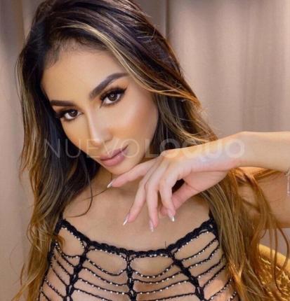  Tu modelito cariñosa  horas