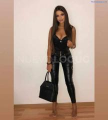 Sara  años muyy sexy