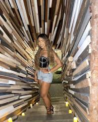 Colombiana nueva en tu zona