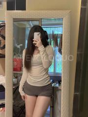  Nueva hermosa chica asiática