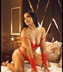 SENSUAL Y ESBELTA