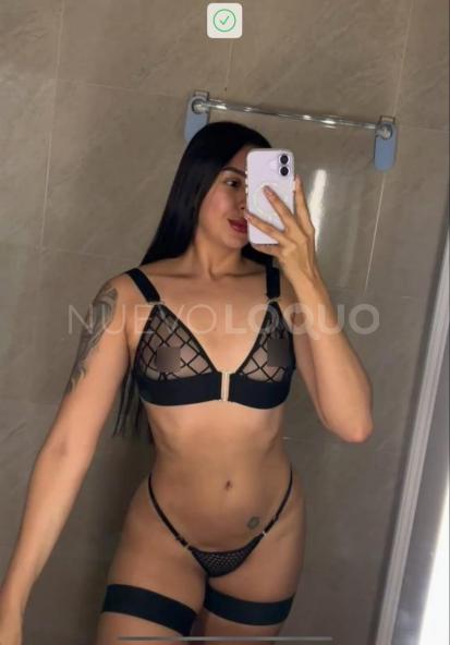  Mía Colombiana ardiente, mirada intensa y piel que enamora