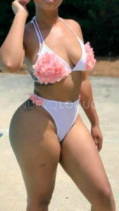 CHAKI MULATITA DE ENSUEÑO CON UN CUERPO DE 