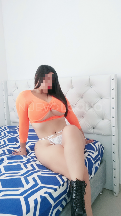  Latina muy complaciente