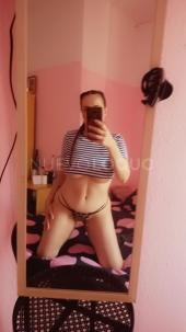 Implicada, sensual, atrevida,