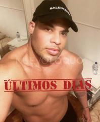 Chico muy discreto y educado