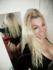 SENSUAL Y MORBOSA_CAÑERA _