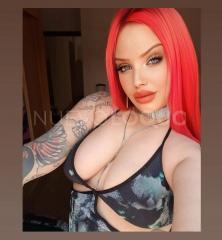 Chica pelirroja especial y apasionada