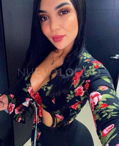  beautiful masseuses seductive Colombian