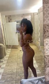 Natasha jovencita colombiana y hermosa