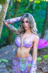 Barbie trans española joven vivo sola hospital clinic
