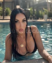 Sexy y Exótica Operada por completa