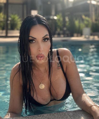  Sexy y Exótica Operada por completa