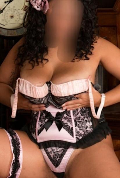  NORA BRASILEÑA CON CURVAS  rosas COMPLETO  HORAS!!!