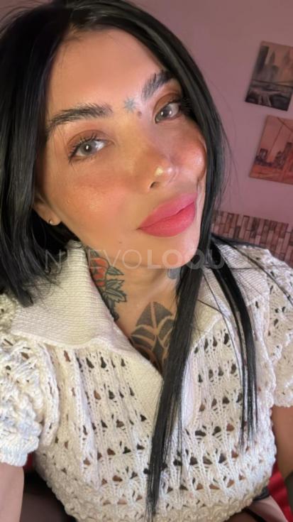   DESCUBRE EL ENCANTO Y MISTERIO DE LUCIA, TU COMPAÑERA ARGENTINA IDEAL