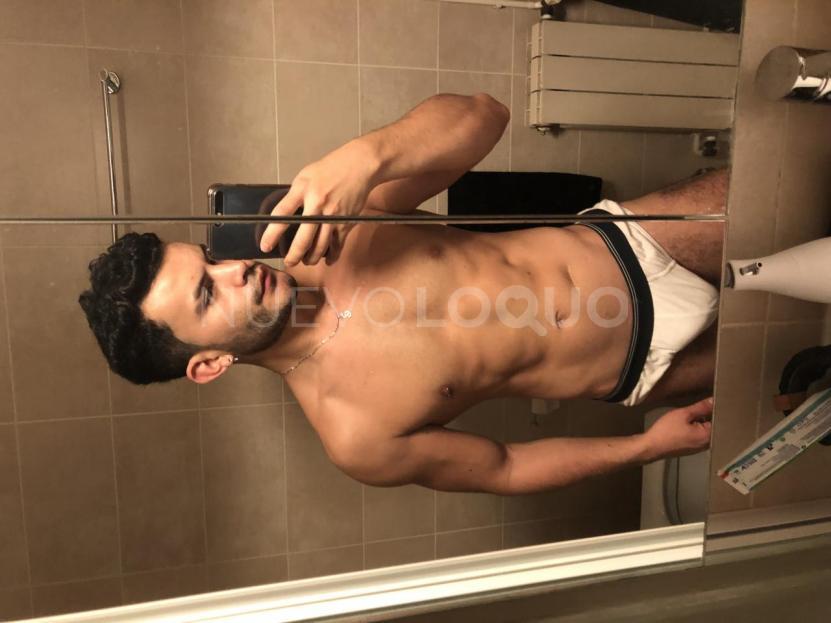  Masajista colombiano