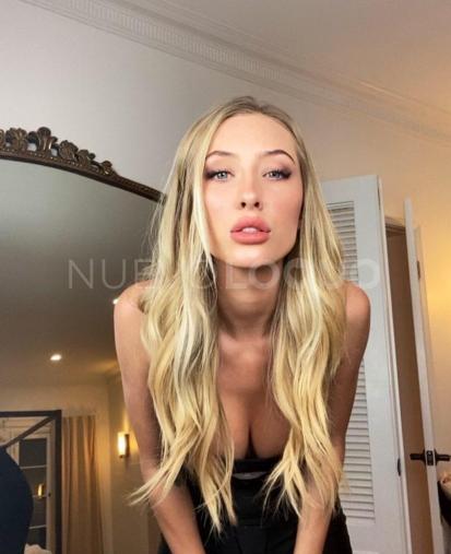  Rubia cariñosa recien llegada
